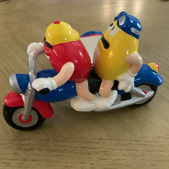 M&M ceramic motorcycle & side car candy dish 2002. - Picture 3 of 5
